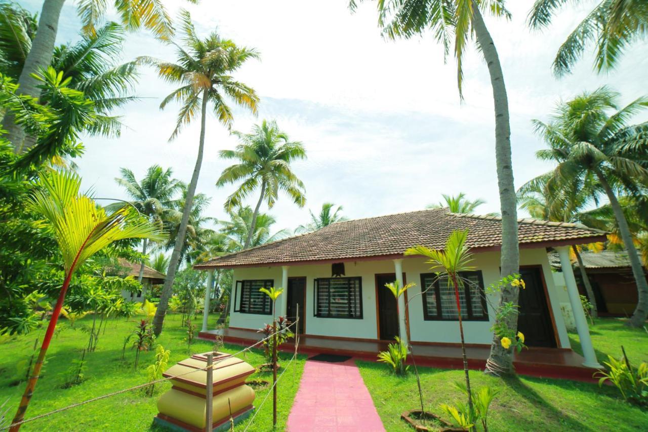 Regant Lake Village, Kollam. Chavara Εξωτερικό φωτογραφία