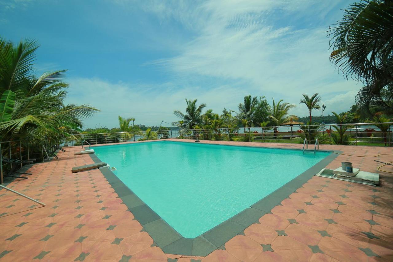 Regant Lake Village, Kollam. Chavara Εξωτερικό φωτογραφία
