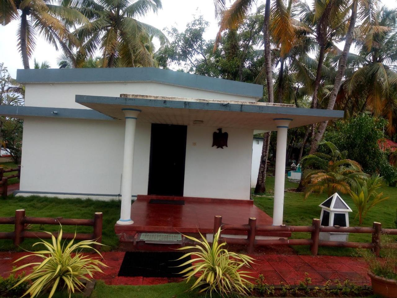 Regant Lake Village, Kollam. Chavara Εξωτερικό φωτογραφία