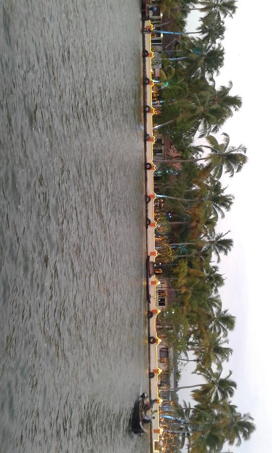 Regant Lake Village, Kollam. Chavara Εξωτερικό φωτογραφία